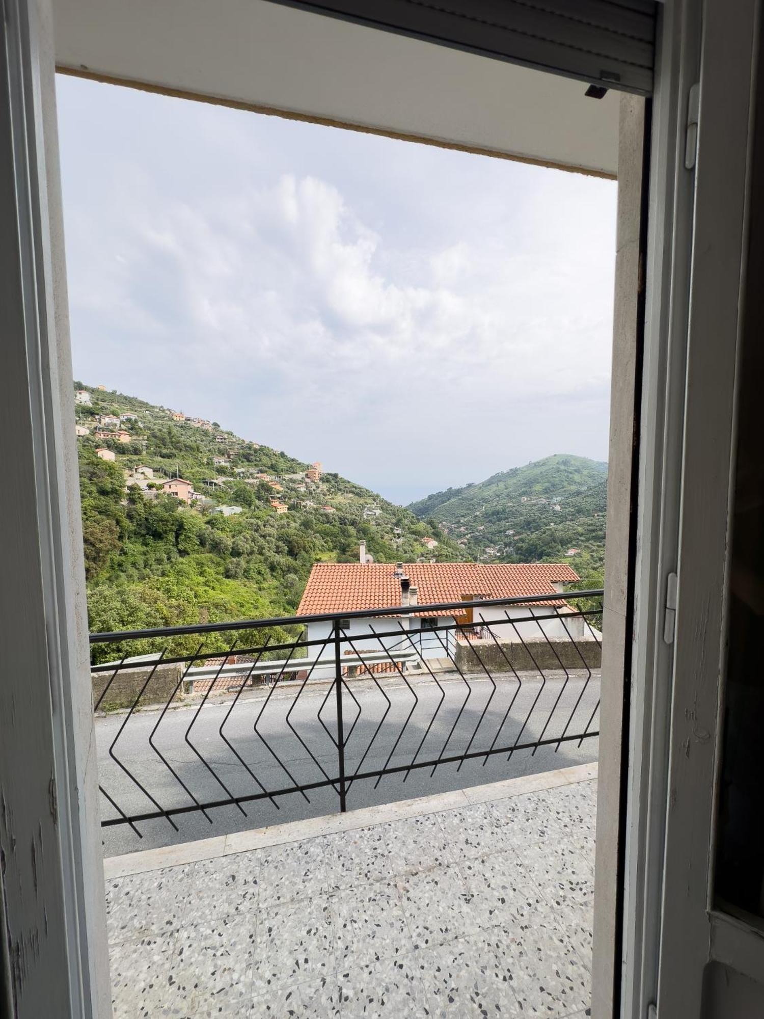Appartamento Sanremo Mare E Relax - Affittasi "Casa Illiade" Con Parcheggio Libero, Terrazza E Wi-Fi Esterno foto